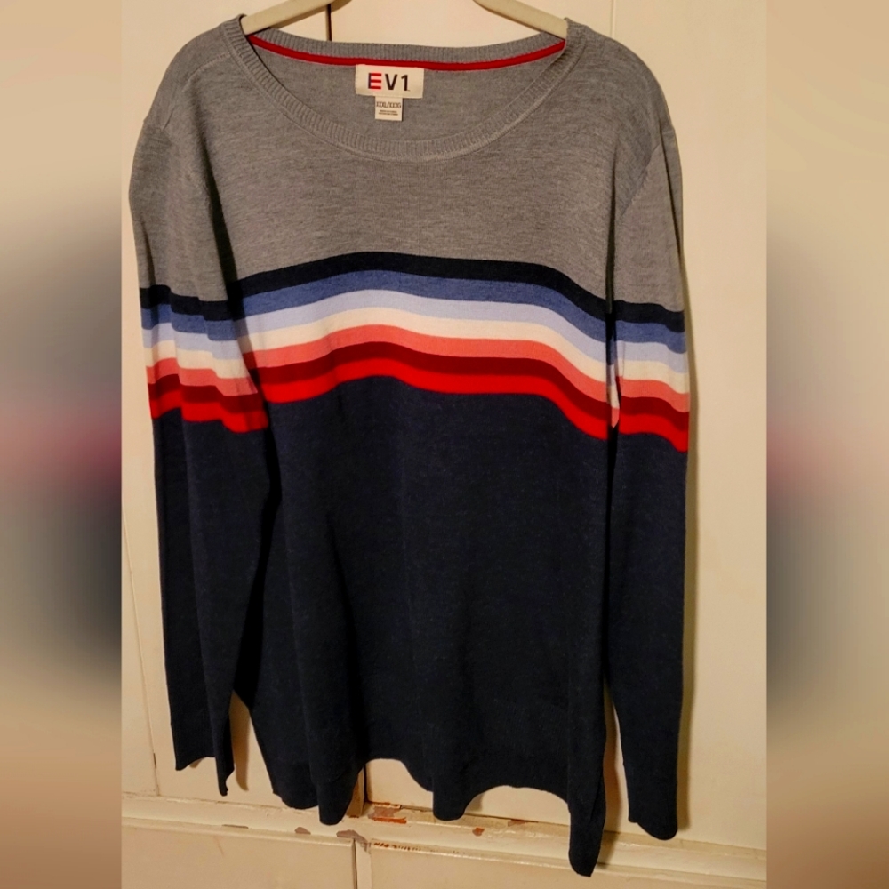 NWOT - Ellen Degeneres brand women's crew neck sweater, Size XXXL